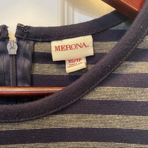 Merona women’s sleeveless striped navy and grey size extra small. Zipper back - Picture 3 of 7